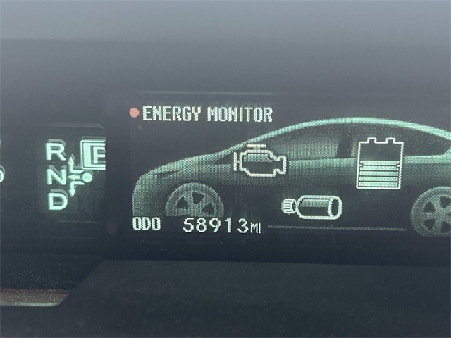 2013 Toyota Prius Four photo 14