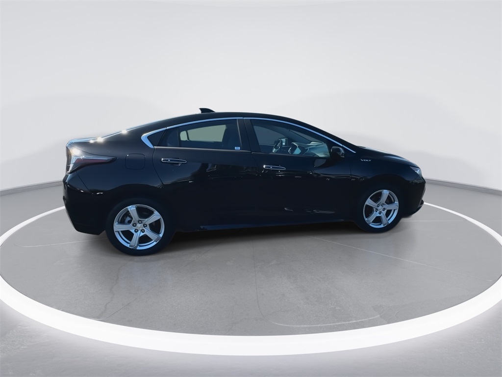 2018 Chevrolet Volt LT photo 9