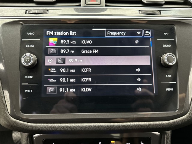2022 Volkswagen Tiguan SE photo 8