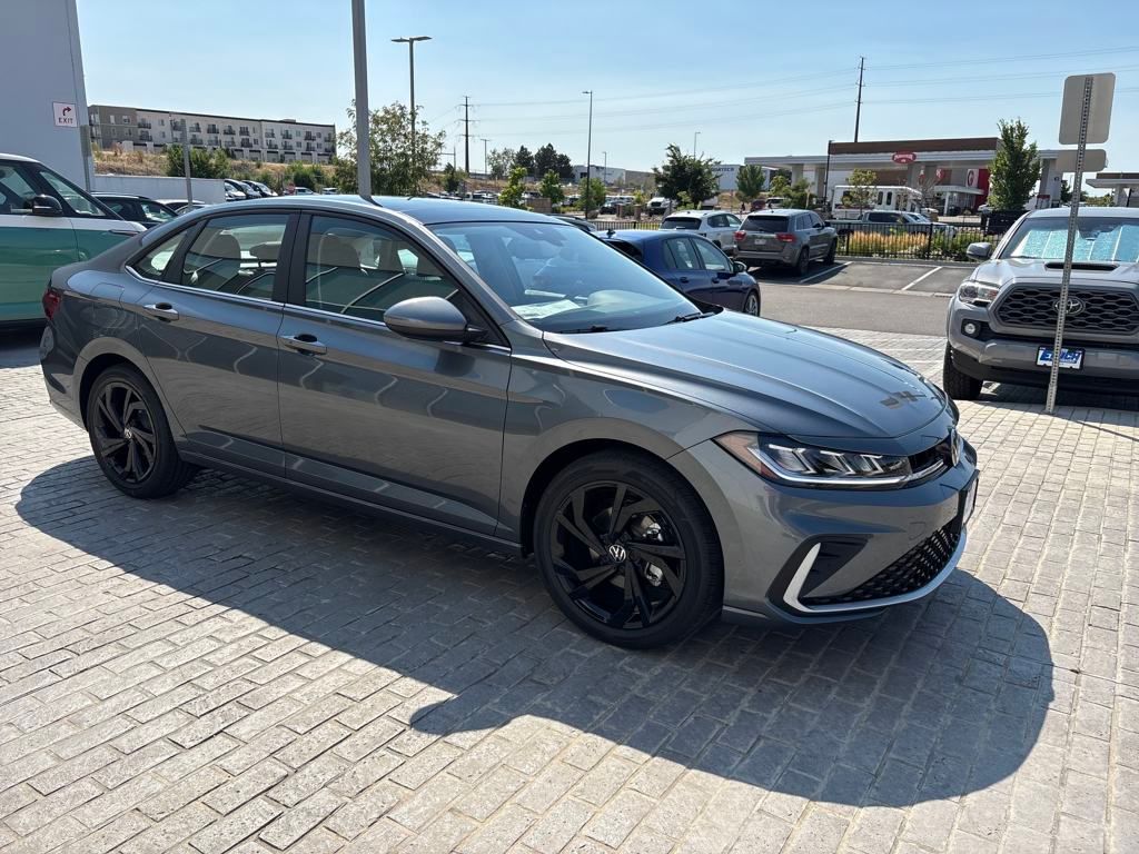 2025 Volkswagen Jetta 1.5T SE photo 7