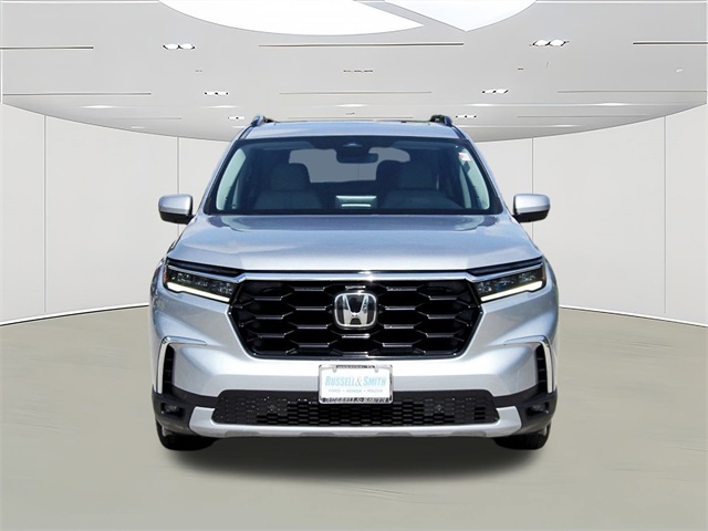 2023 Honda Pilot Touring photo 2