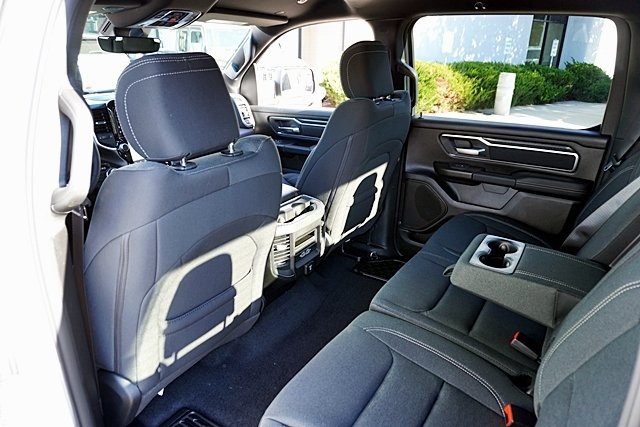 New 2026 Bright White Clear-Coat Exterior Paint RAM Big Horn/Lone Star image 23