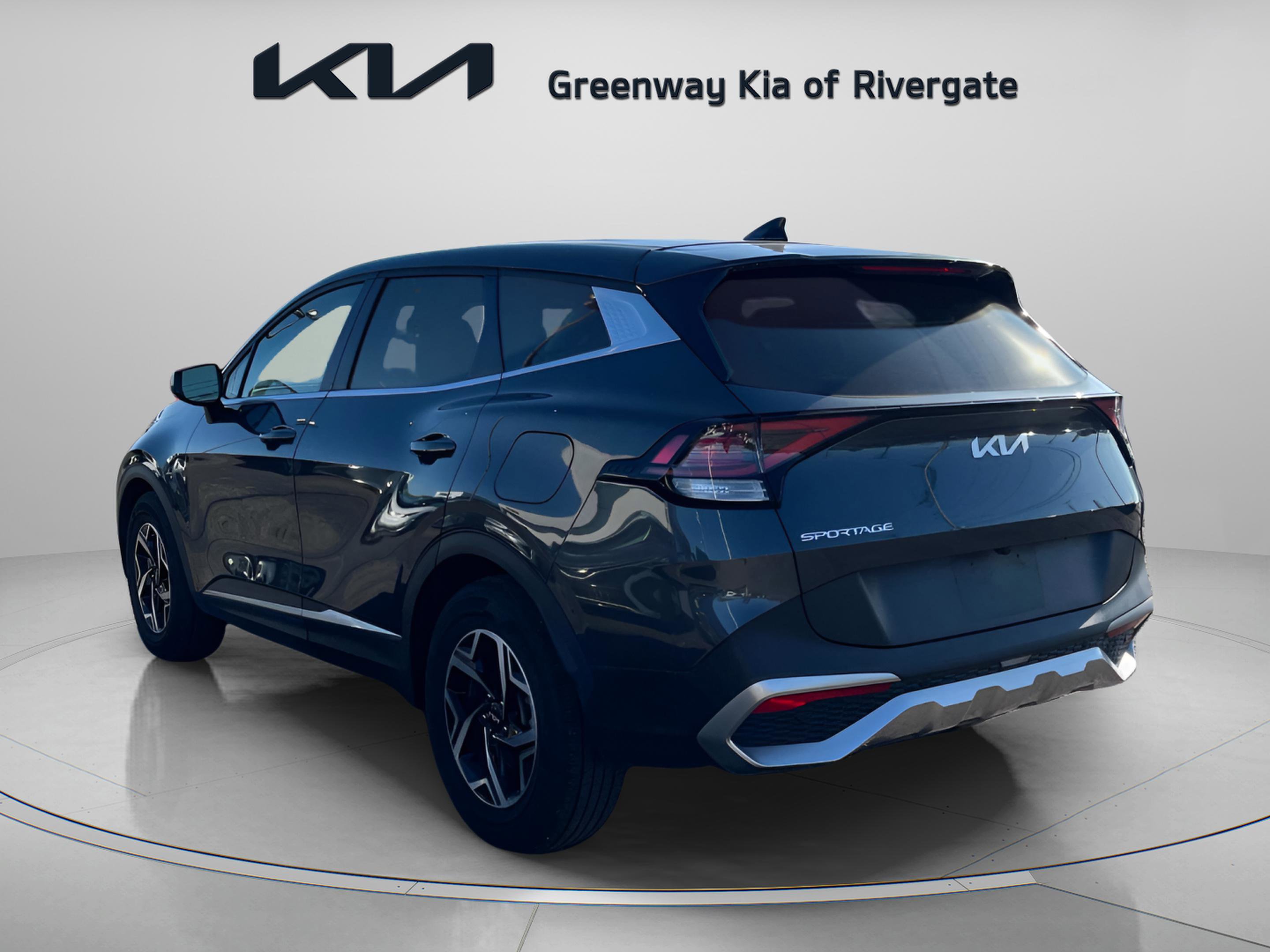 2023 Kia Sportage LX photo 3