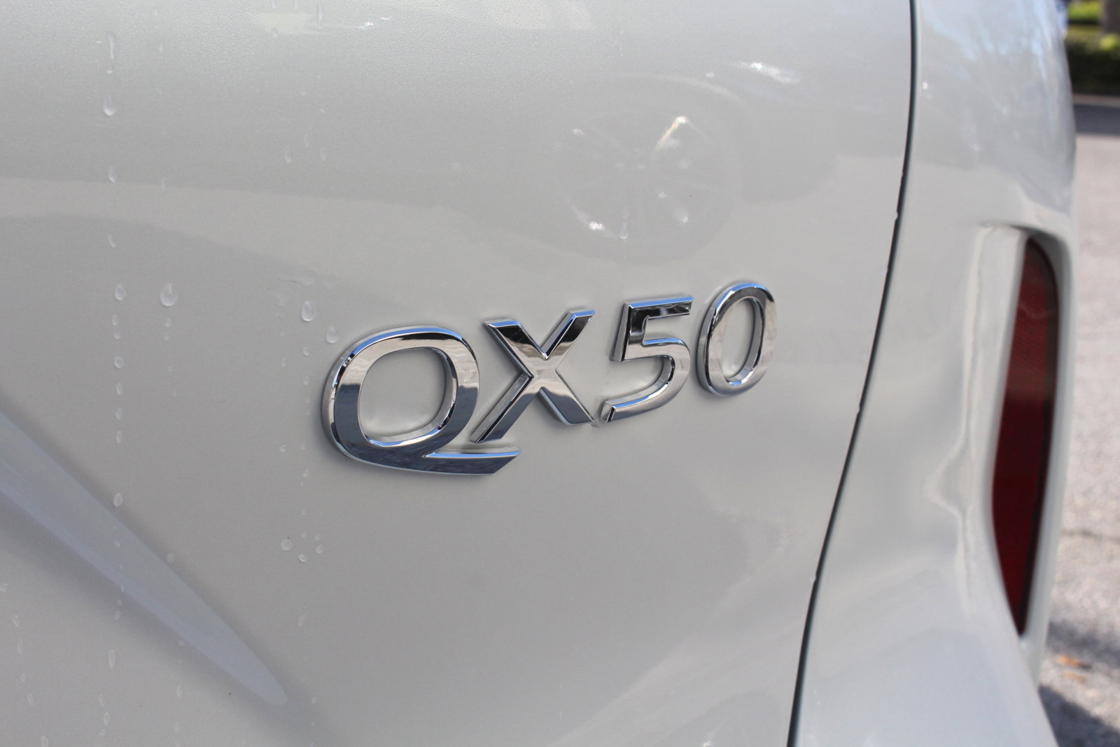 2025 Infiniti QX50 Luxe photo 5