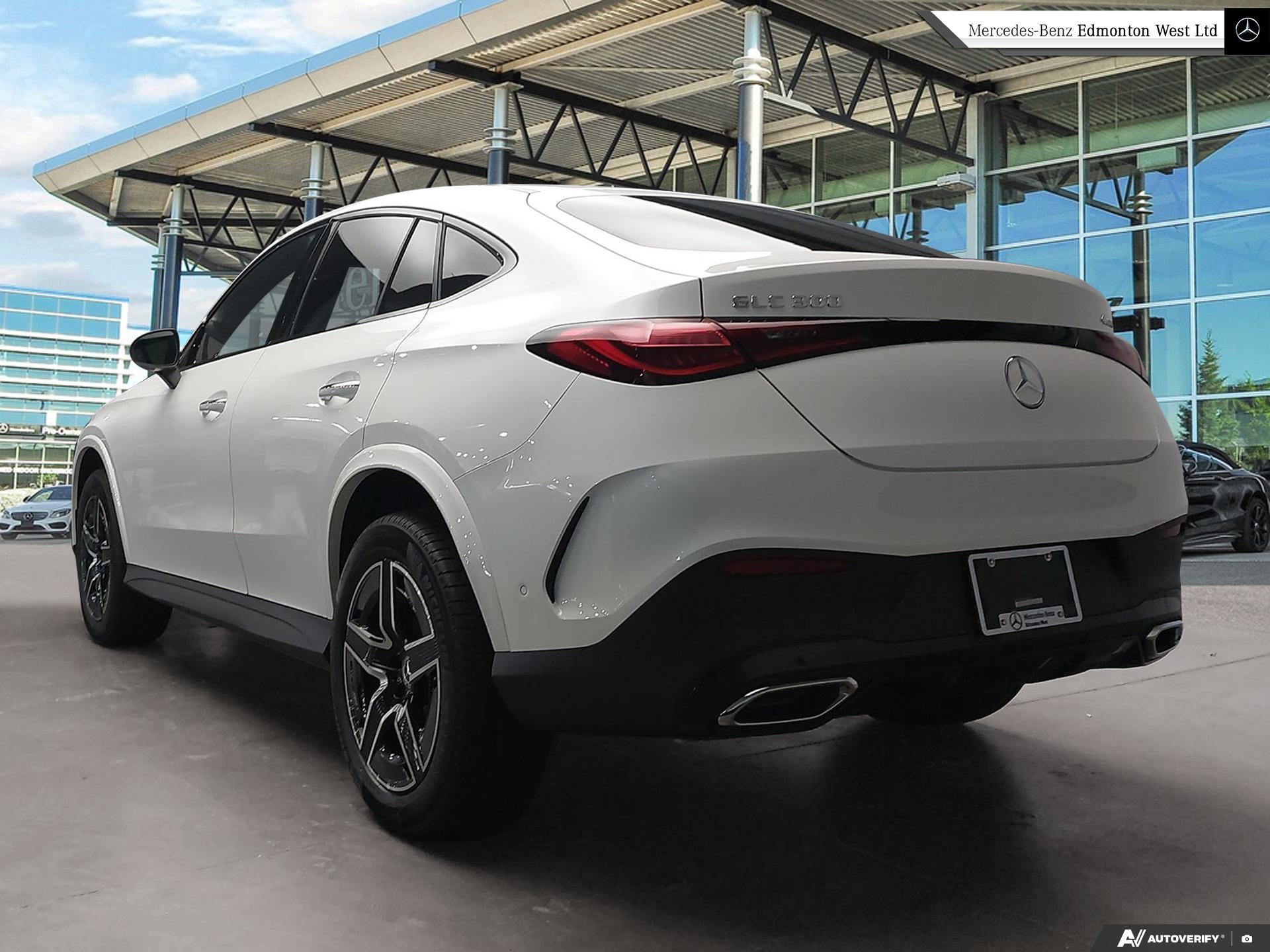 2026 Mercedes Benz GLC 300 4MATIC photo 3