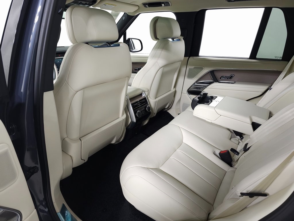 2025 LAND ROVER RANGE ROVER - Image 39