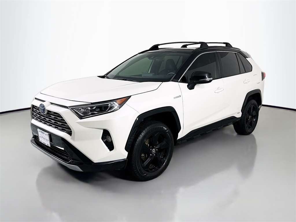 2021 Toyota RAV4 XSE's photo