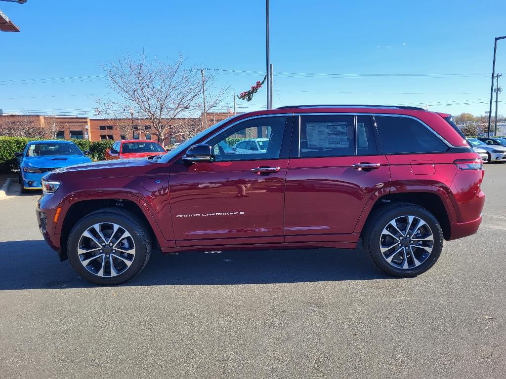 2024 Jeep Cherokee 4xe Overland photo 18