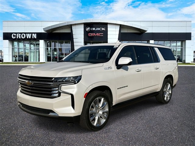 2023 Chevrolet Suburban High Country's photo