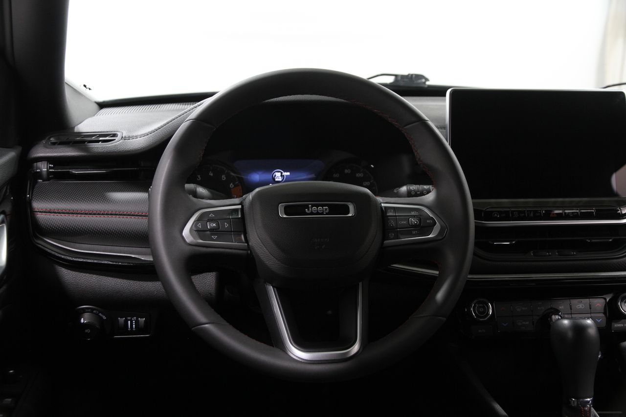 2023 Jeep Compass Trailhawk photo 6