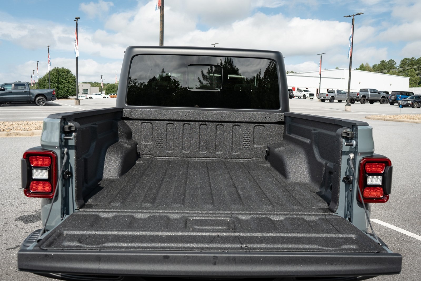 2025 Jeep Gladiator Rubicon photo 9