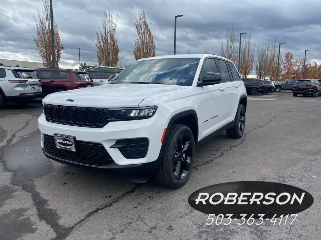2025 Jeep Grand Cherokee Altitude's photo