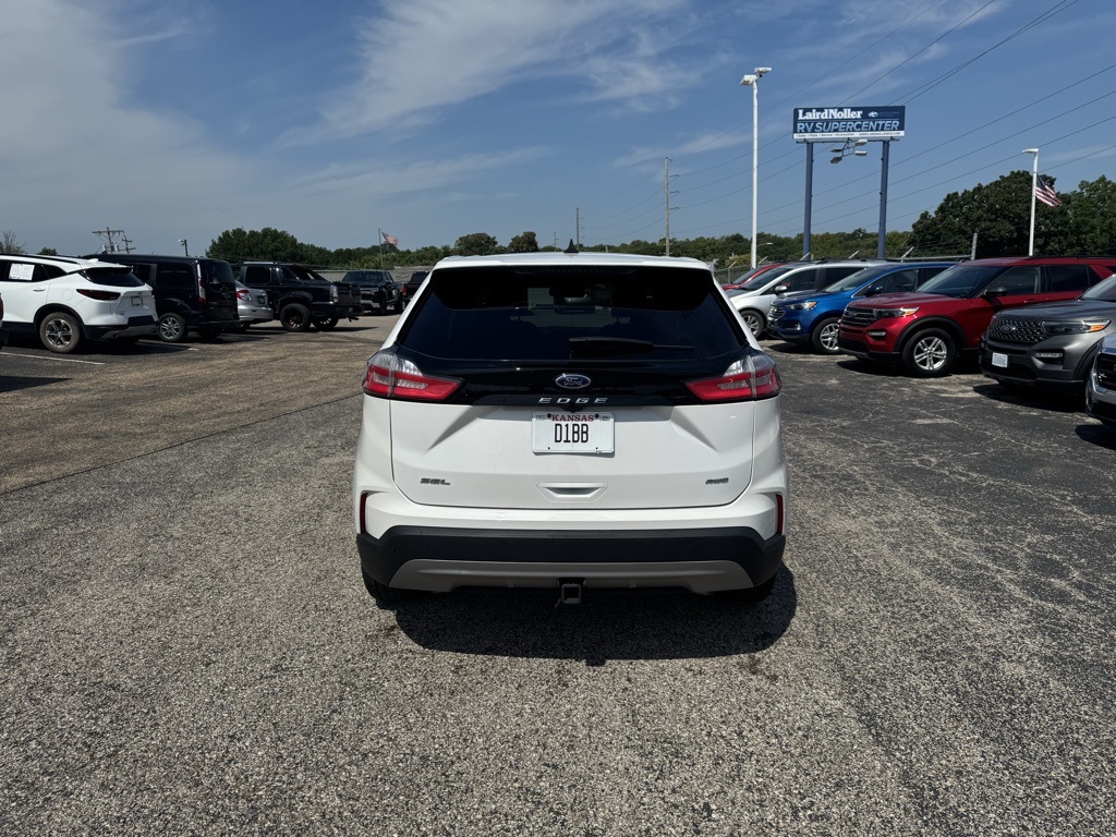 2024 Ford Edge SEL photo 6