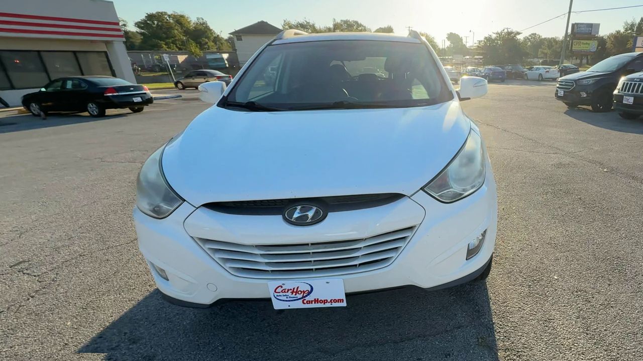 2013 Hyundai Tucson Limited photo 2