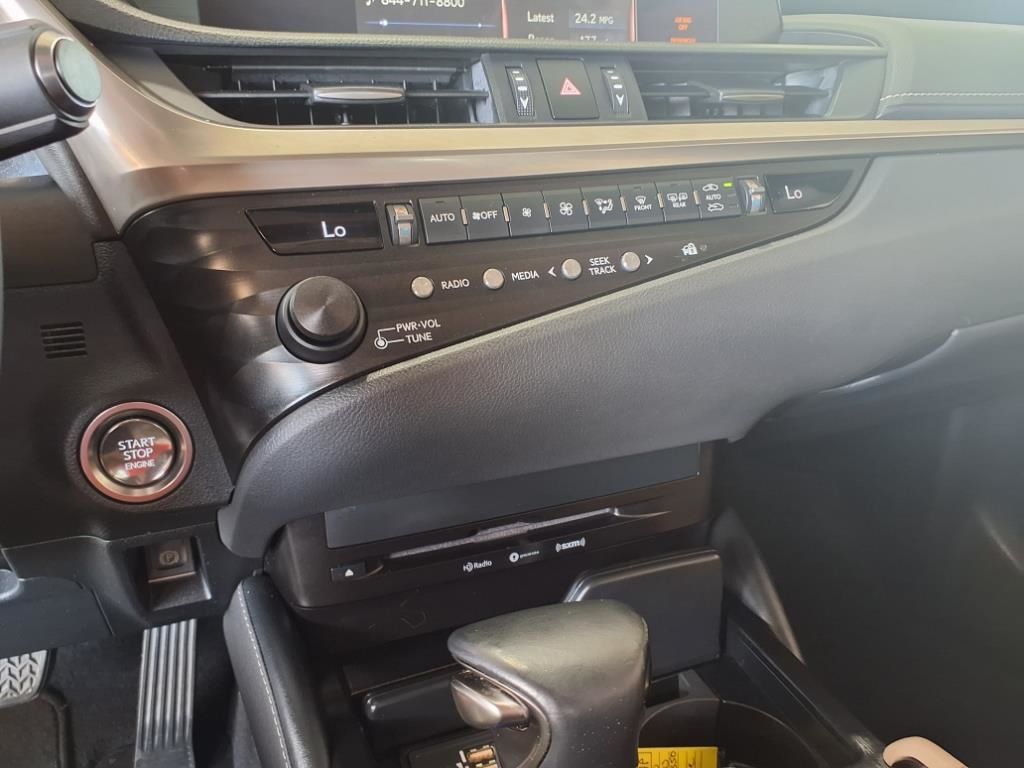 2020 Lexus ES 350 Base photo 20