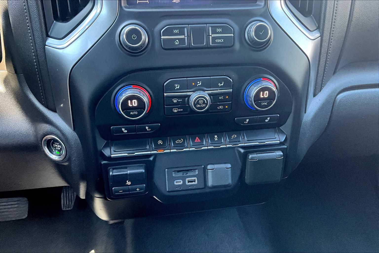 2019 Chevrolet Silverado 1500 LT photo 31