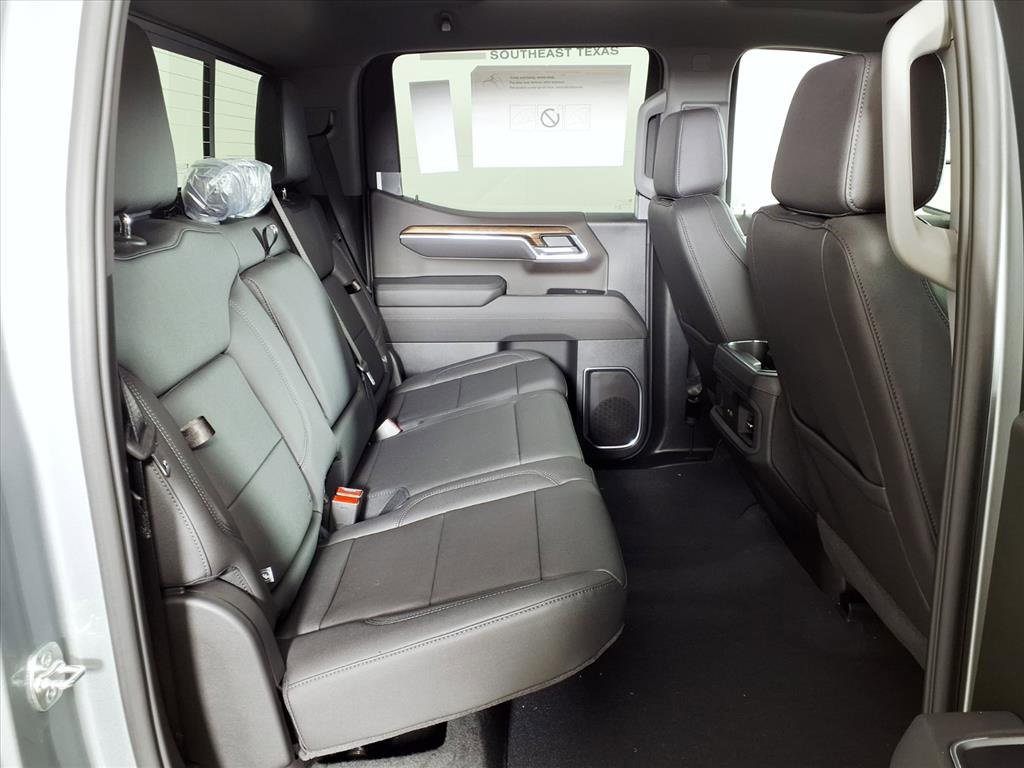 2026 Chevrolet Silverado 1500 RST photo 17