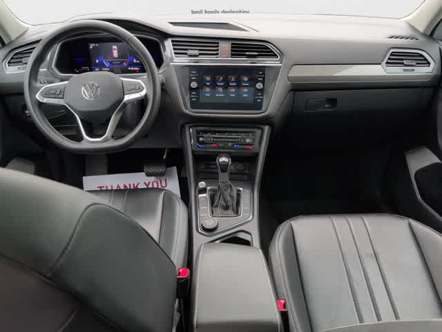 2022 Volkswagen Tiguan SE photo 10