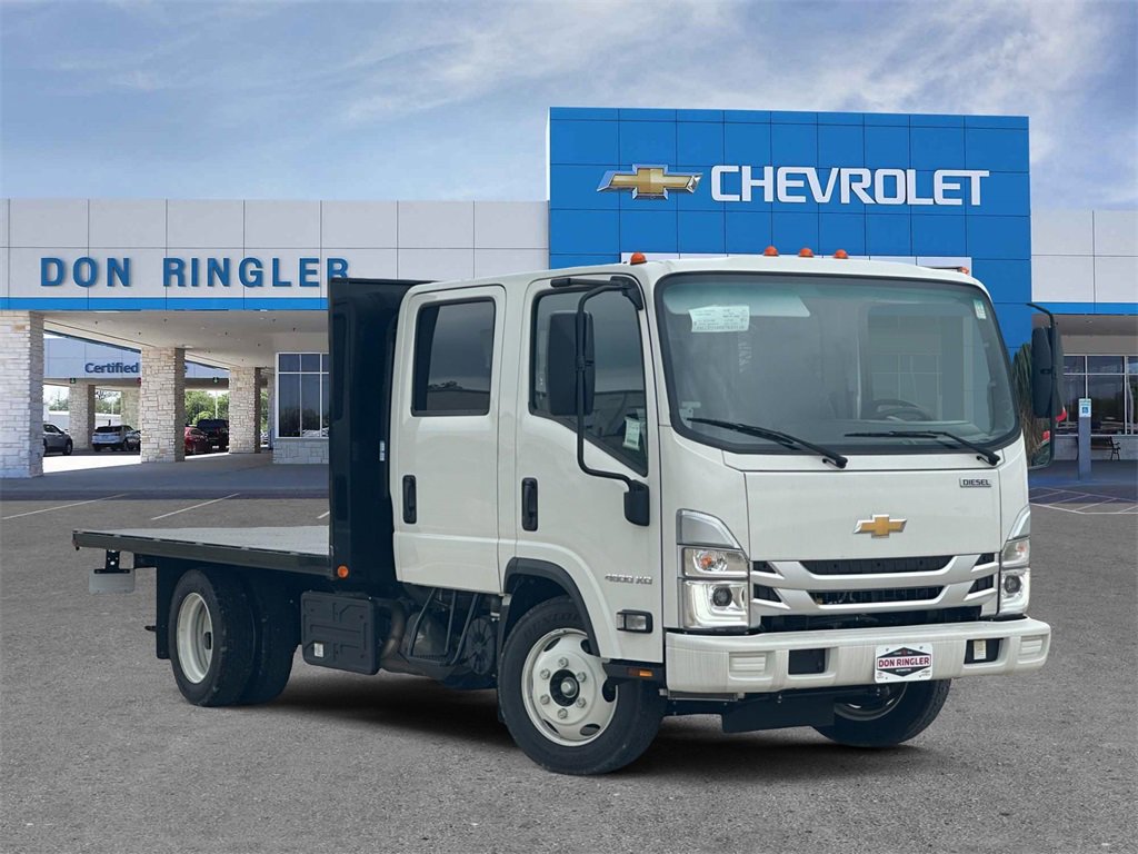 2024 Chevrolet Low Cab Forward Base's photo