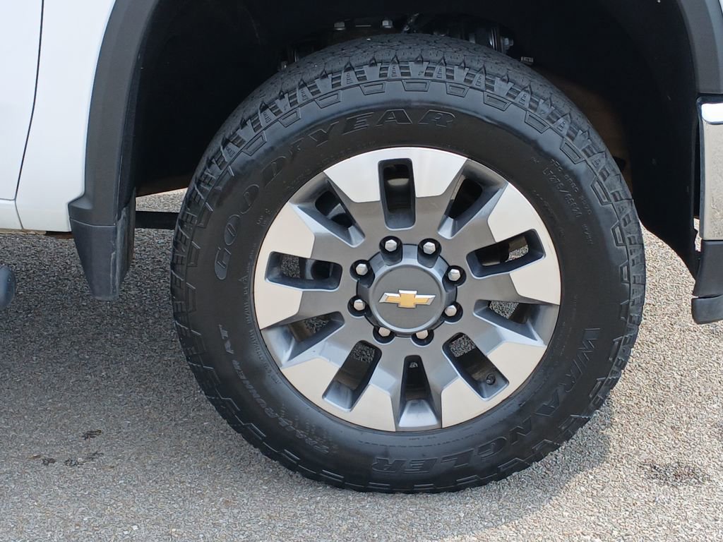 2024 Chevrolet Silverado 2500HD LT photo 31