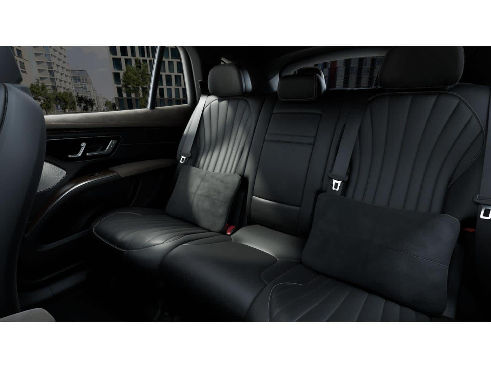 2025 Mercedes Benz EQS SUV 450 4MATIC photo 4