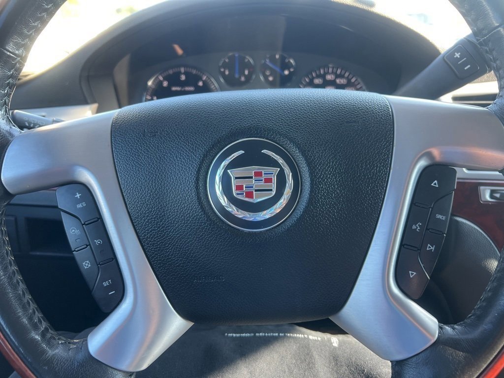 2007 Cadillac Escalade Base photo 19