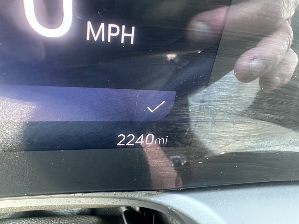 2025 Buick Encore GX Sport Touring photo 6