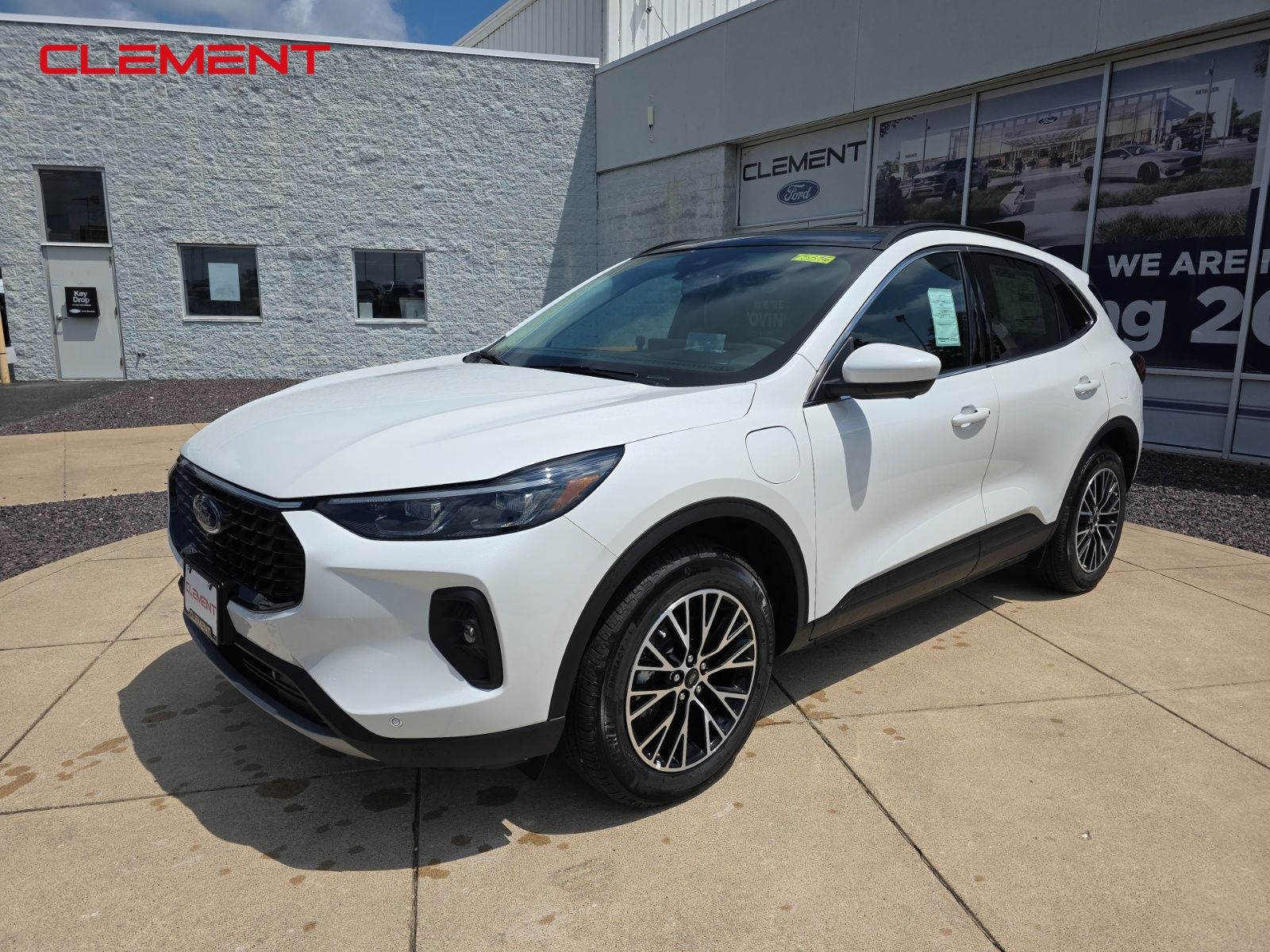 2025 Ford Escape PHEV's photo