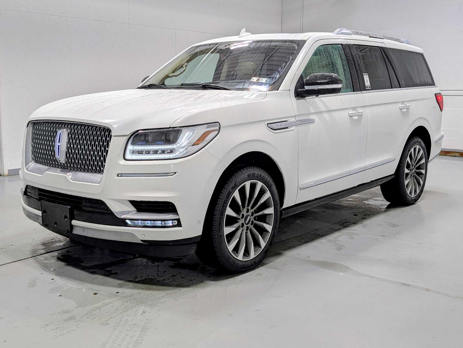 2020 Lincoln Navigator Reserve's photo