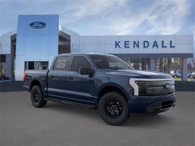 2025 Ford F-150 Lightning XLT photo 7