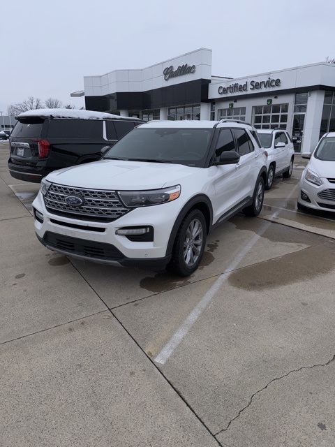 2020 Ford Explorer Limited's photo