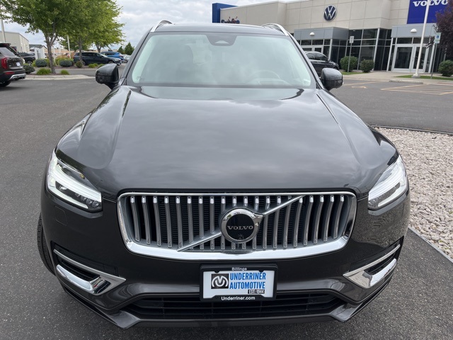 2025 Volvo XC90 T8 photo 2
