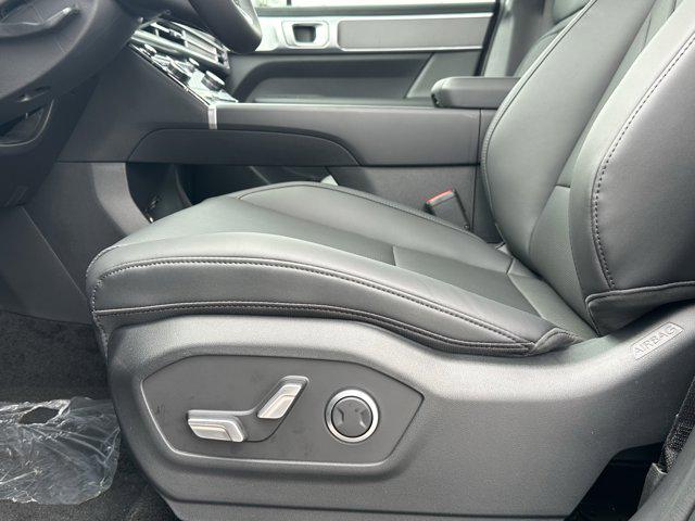 2026 Hyundai Santa Fe SEL photo 6