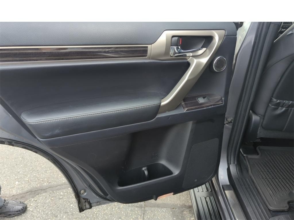 2021 Lexus GX 460 photo 21