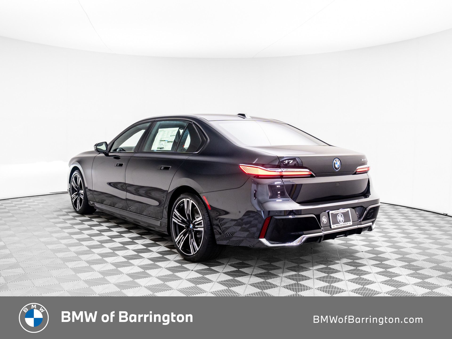 New 2025 Black Sapphire Metallic BMW xDrive60 image 3