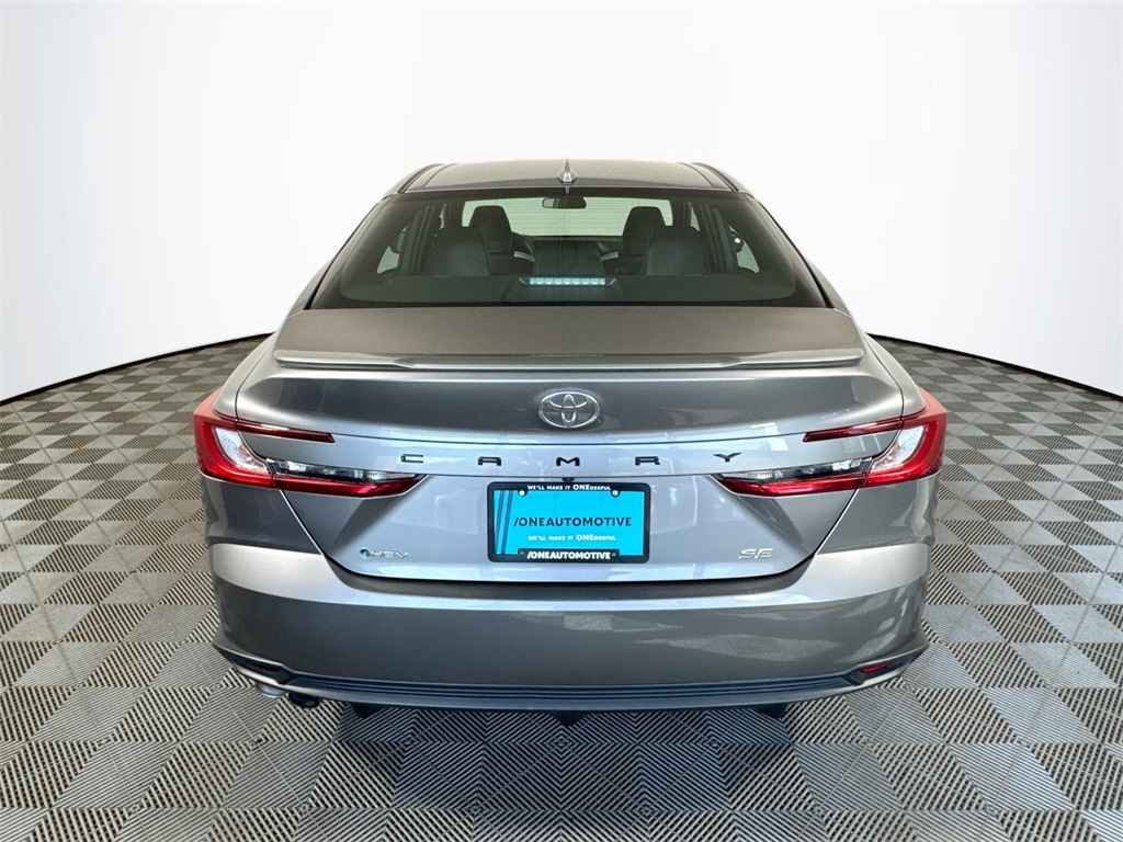 2025 Toyota Camry SE photo 12