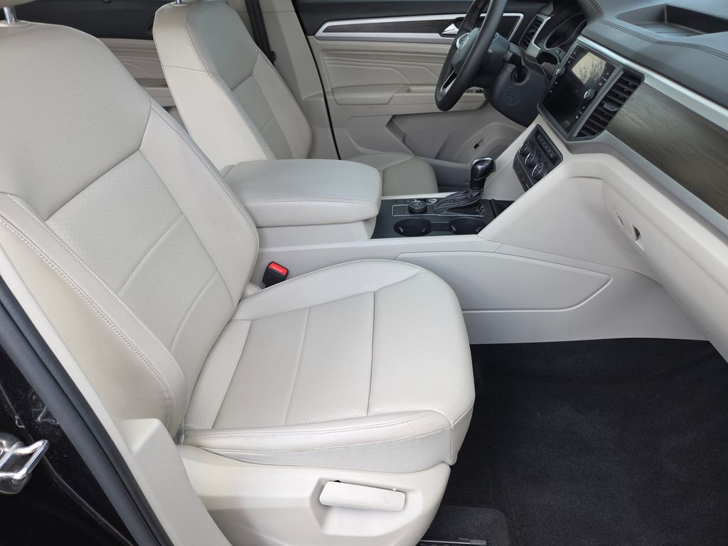 2021 Volkswagen Atlas SE photo 25