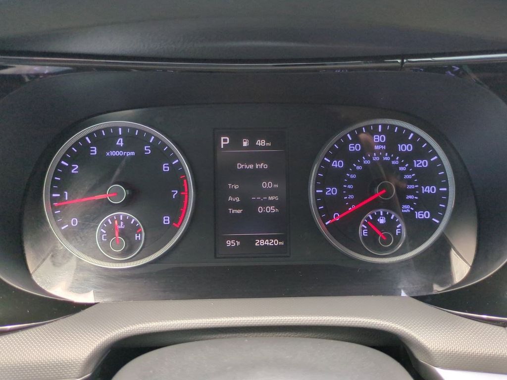 2022 Kia K5 GT-Line photo 25