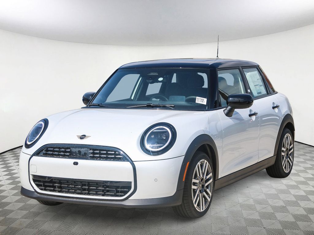 2026 Mini Cooper 4 Door Hardtop Iconic photo 3