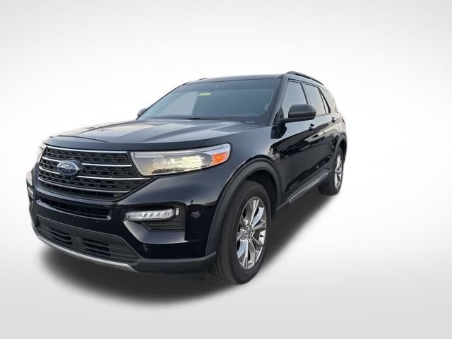 2022 Ford Explorer XLT's photo