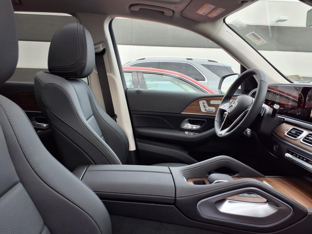 2025 Mercedes Benz GLE 350 photo 6