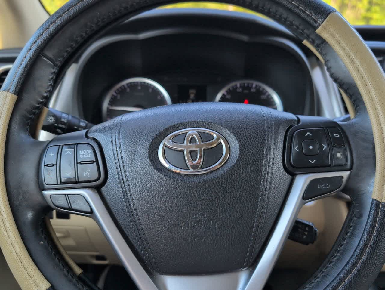 2016 Toyota Highlander Limited photo 27