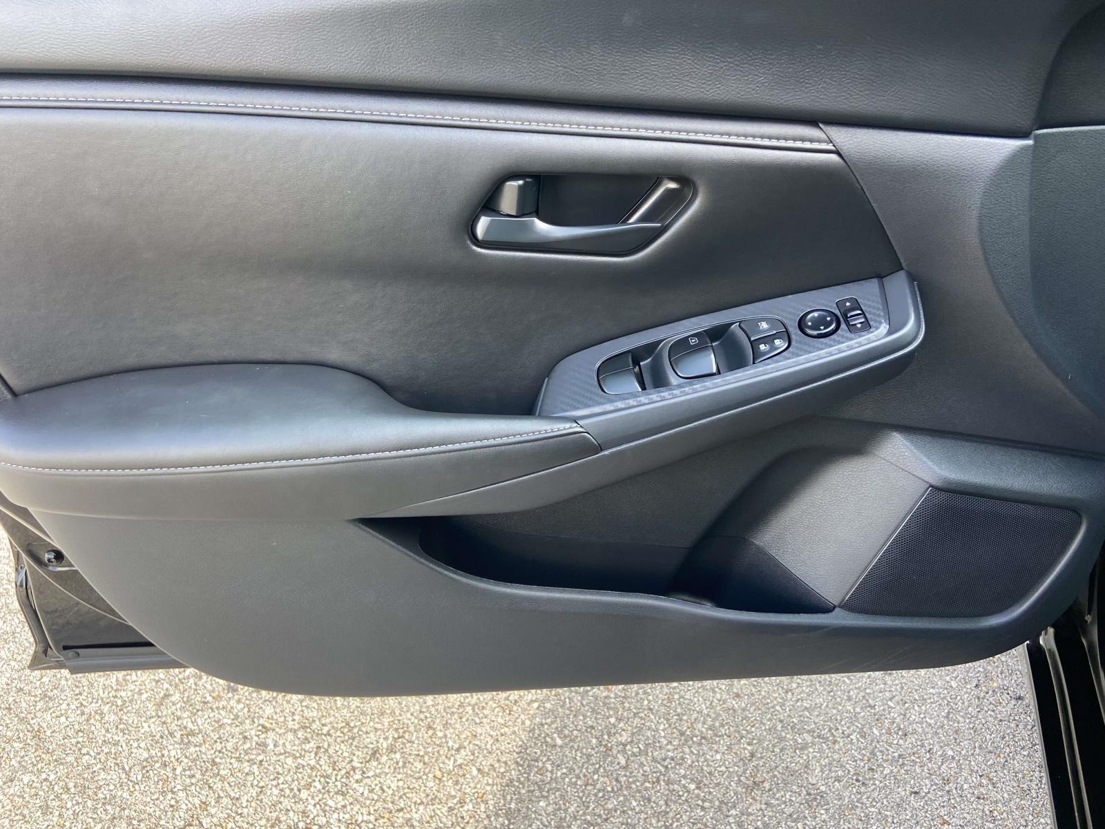 2024 Nissan Sentra S photo 3