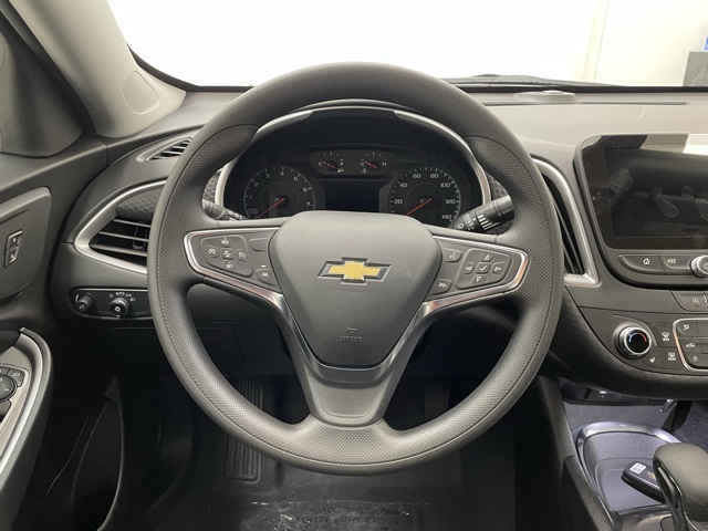 2025 Chevrolet Malibu 1LT photo 8