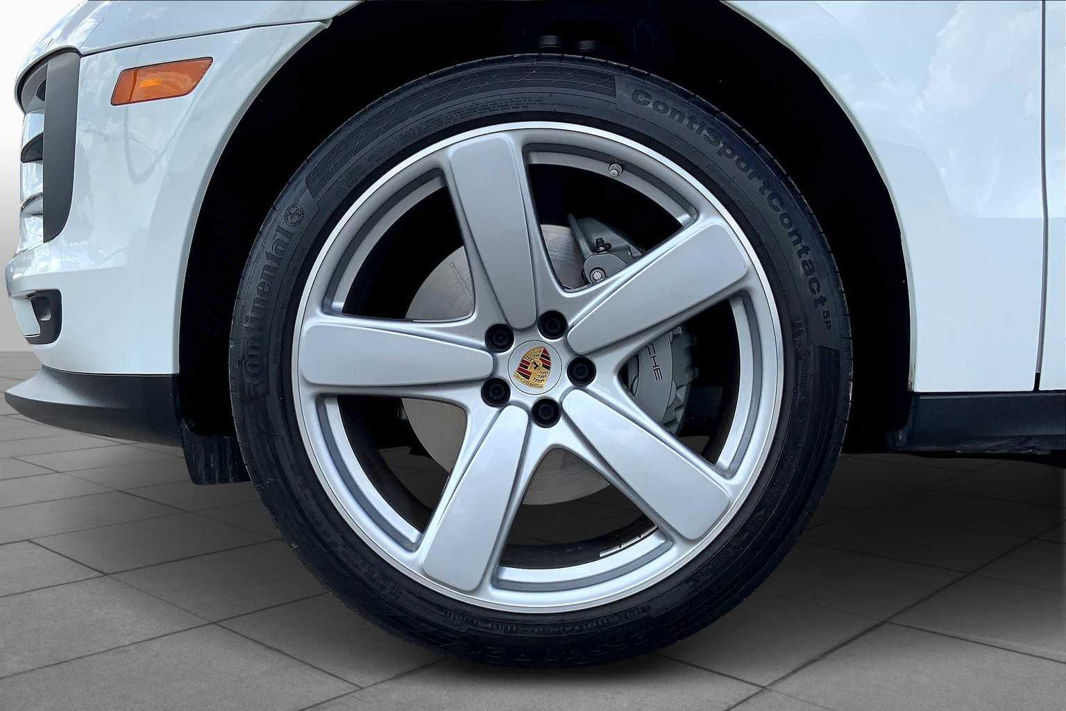 2020 Porsche Macan S photo 10