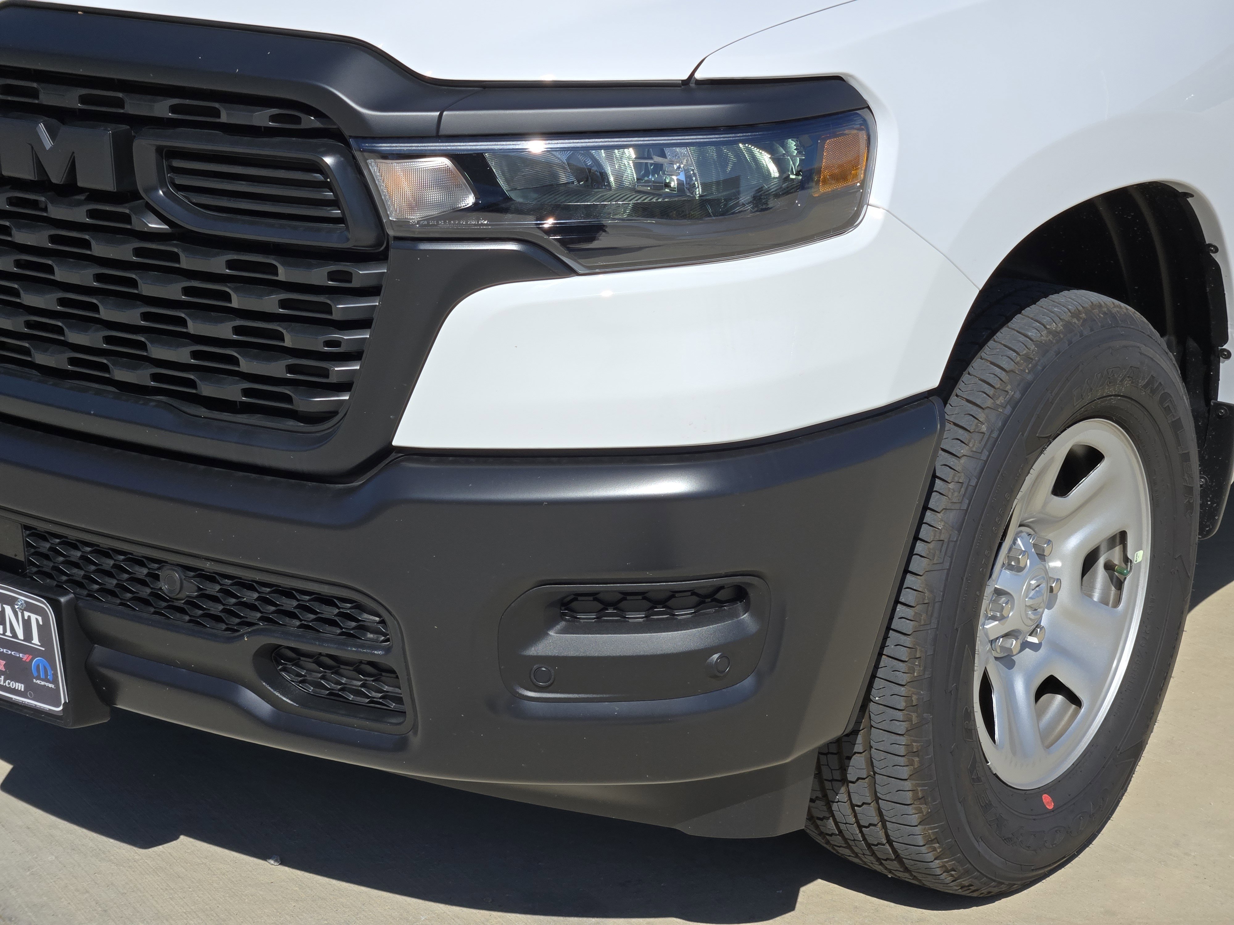 2025 Ram 1500 Tradesman photo 5