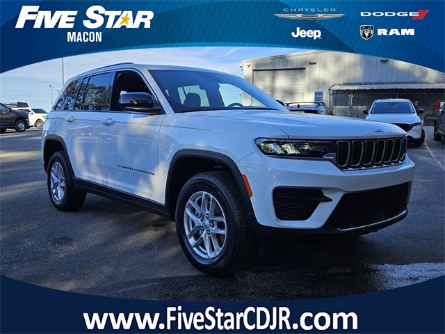 2025 Jeep Grand Cherokee Laredo's photo