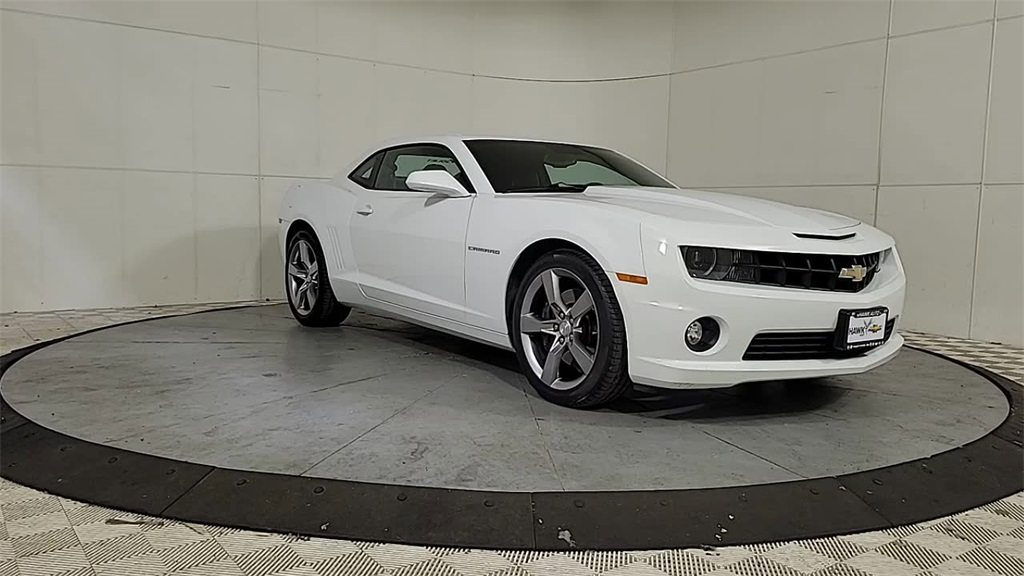 2011 CHEVROLET CAMARO - Image 2