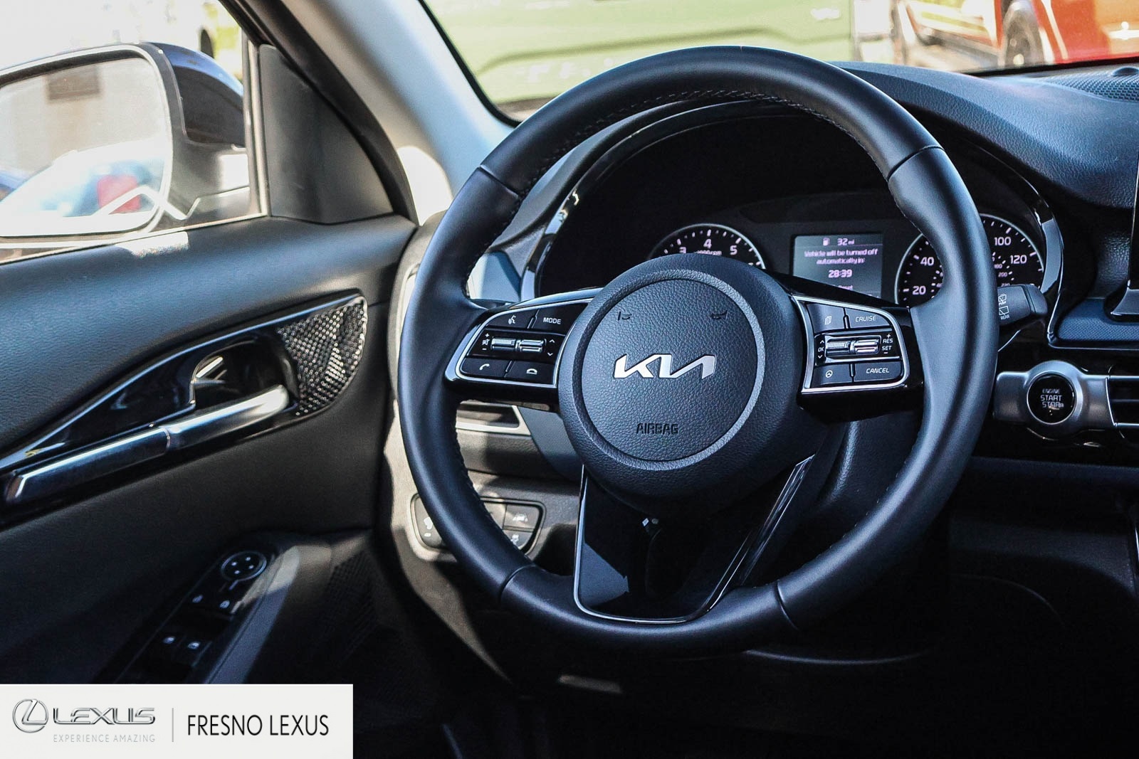 2023 Kia Seltos S photo 17