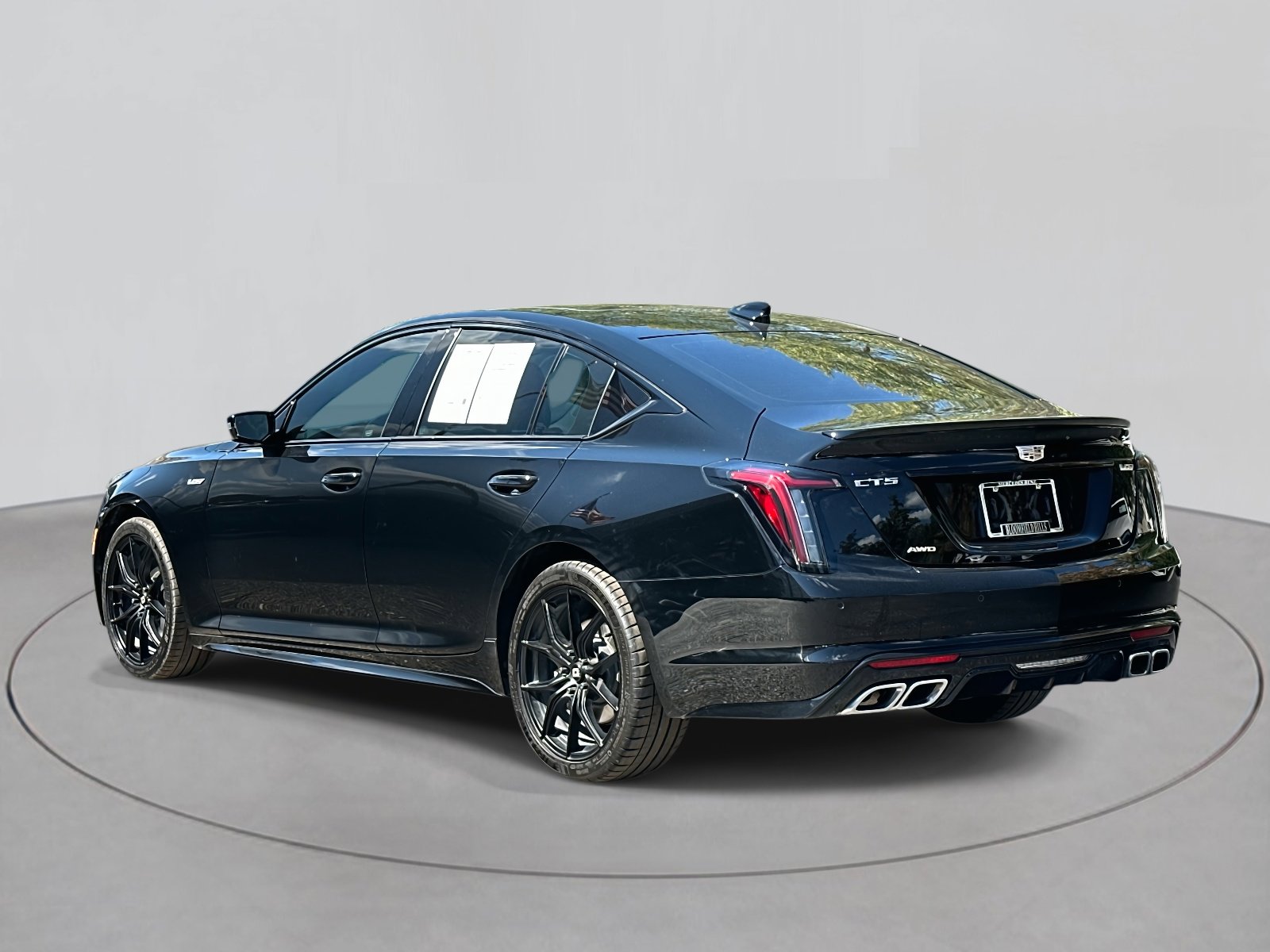 2023 Cadillac CT5 V photo 3